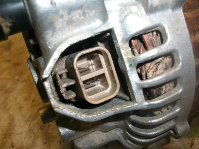N3H118300A MAZDA Генератор купить в Львов