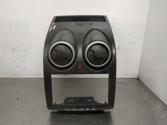 NISSAN P10381A77100 Накладка декоративная центральной консоли в наличии Павлоград