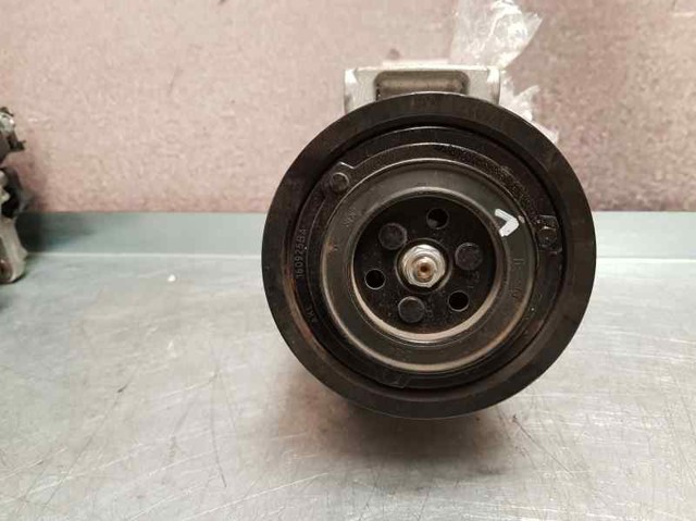 VOLVO P31469966 Компрессор кондиционера в наличии Кривой Рог