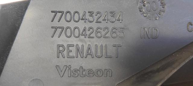 P8200028364 RENAULT Дисплей многофункциональный купить в Черновцы