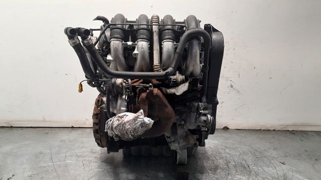 P8C PEUGEOT Головка блока цилиндров (ГБЦ) купить в Киев