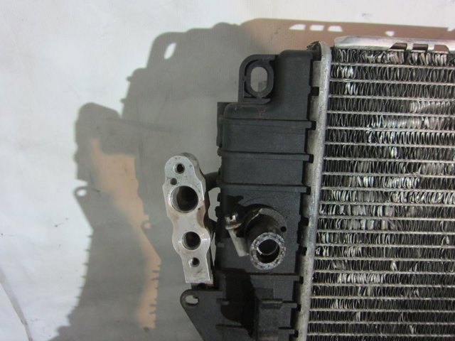 LAND ROVER PCC500560 Радиатор в наличии Ровно