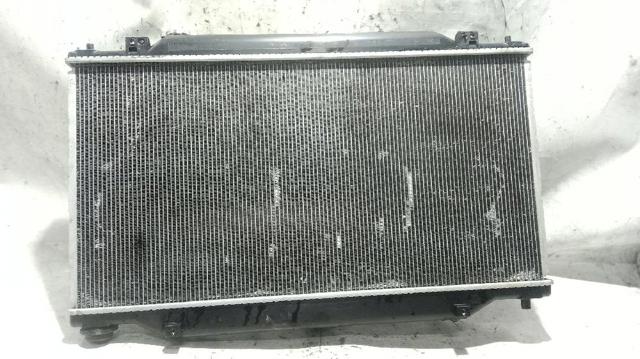 Radiador de esfriamento de motor PE1115200A MAZDA