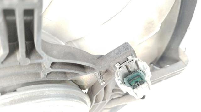 MAZDA PE1115210 Диффузор радиатора в наличии Каменское