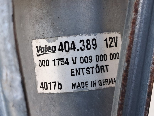 MERCEDES Q0001754V009000000 в наличии Ужгород