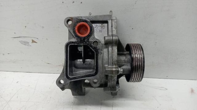 Q0004681V002000000 MERCEDES Помпа купить в Киев