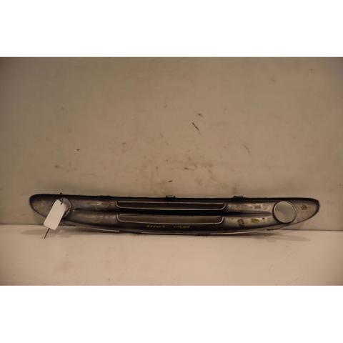 MERCEDES Q0007209V001C26L00 Решетка радиатора в наличии Винница