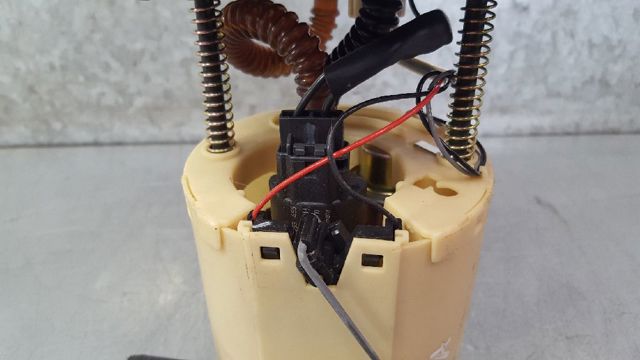 Q0K2DJ60960 HYUNDAI Датчик уровня топлива купить в Львов