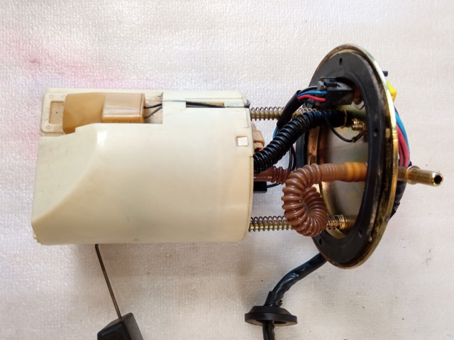 Q0K2NA60960 HYUNDAI Датчик уровня топлива в баке купить в Житомир