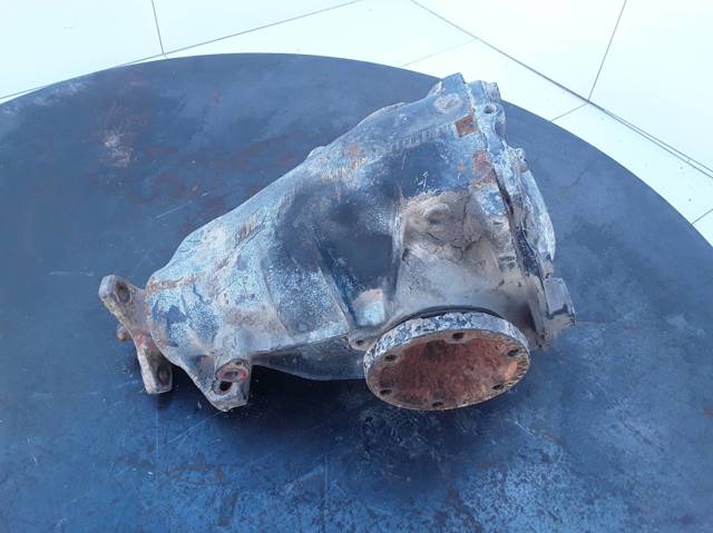 MERCEDES R1243513008 Крышка редуктора заднего в наличии Запорожье