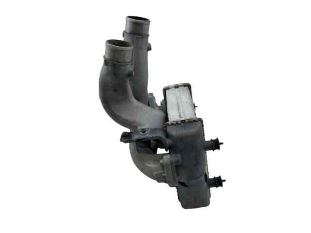 MAZDA R2AX13565 Радиатор интеркуллера в наличии Черновцы