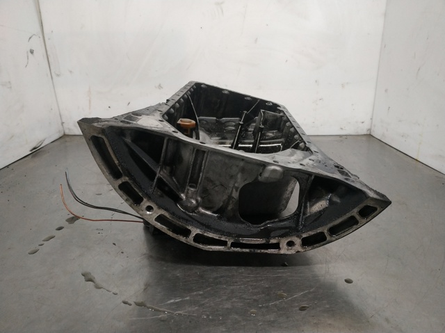 R6110140602 MERCEDES Поддон двигателя купить в Хмельницкий