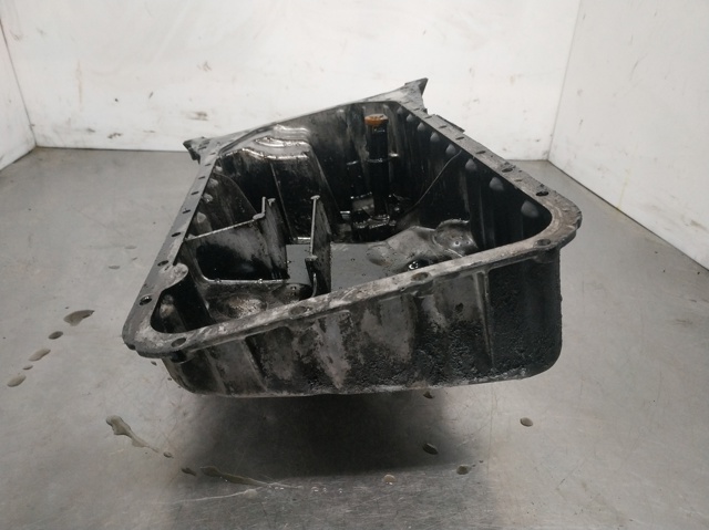R6110140602 MERCEDES Поддон двигателя купить в Ужгород