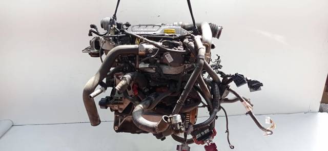 NISSAN R9M Двигатель в сборе в наличии Харьков