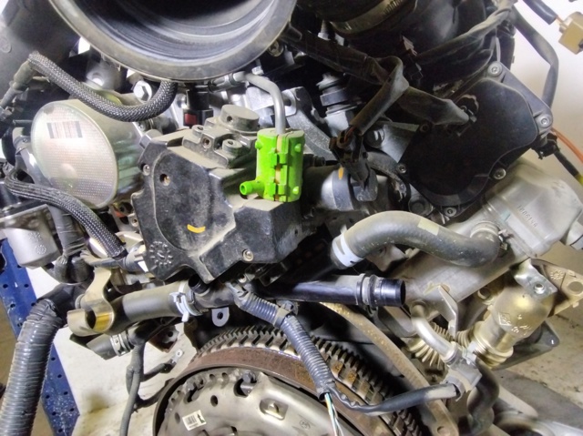 NISSAN R9MA410 в наличии Винница
