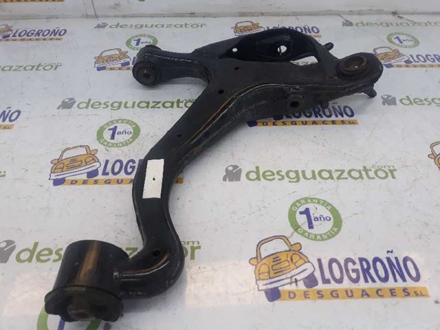 Braço oscilante inferior direito de suspensão dianteira RBJ501400 Land Rover