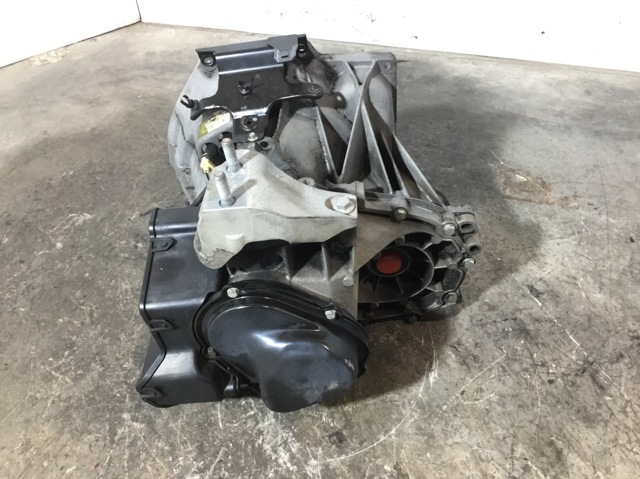 FORD RF2N1R7F096AB КПП в сборе (механическая коробка передач) в наличии Одесса