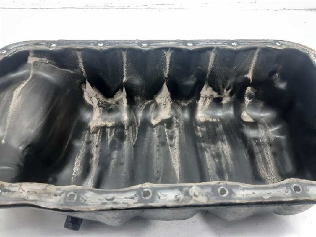 RF4F10400 Поддон масляный картера двигателя купить Ирпень