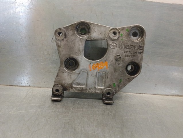 RF7L15810 MAZDA Кронштейн компрессора кондиционера купить в Киев