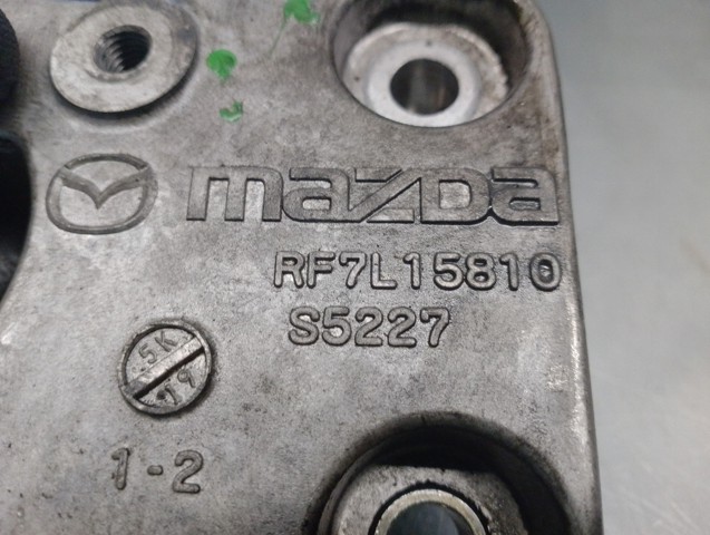 RF7L15810 Кронштейн компрессора кондиционера купить Ирпень