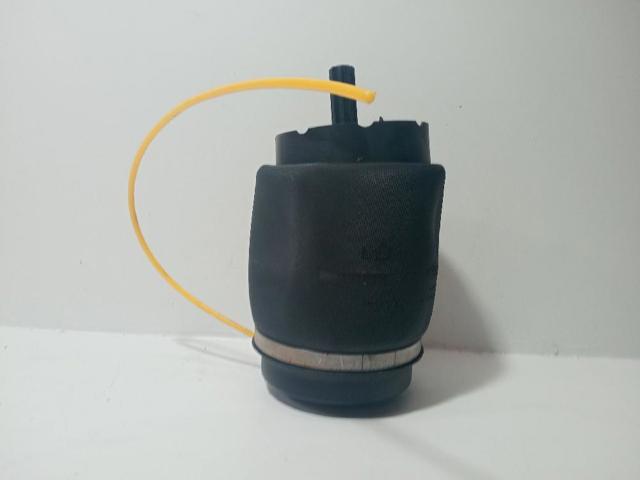 RKB000151 LAND ROVER Пневмоподушка (пневморессора) моста заднего купить в Тернополь