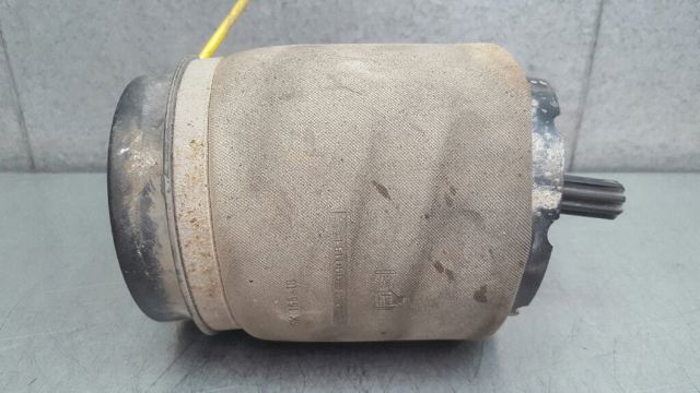 LAND ROVER RKB000151 Пневмоподушка (пневморессора) моста заднего в наличии Черкассы