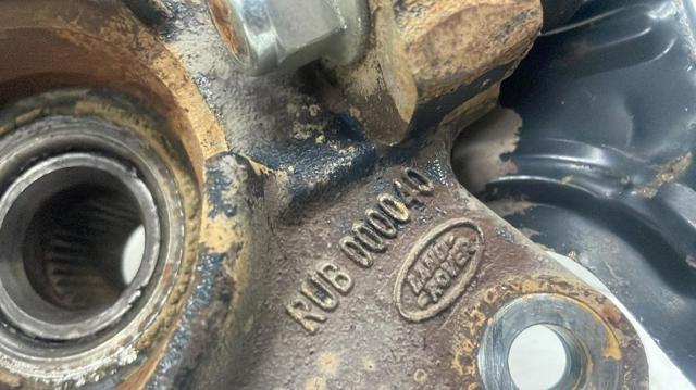 LAND ROVER RUB000040 Цапфа передняя правая в наличии Чернигов