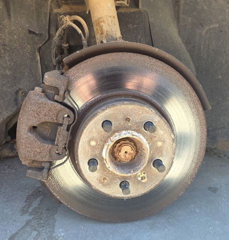 RUB000161 LAND ROVER Цапфа передняя правая купить в Хмельницкий