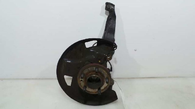 LAND ROVER RUB500130 Цапфа передняя левая в наличии Львов