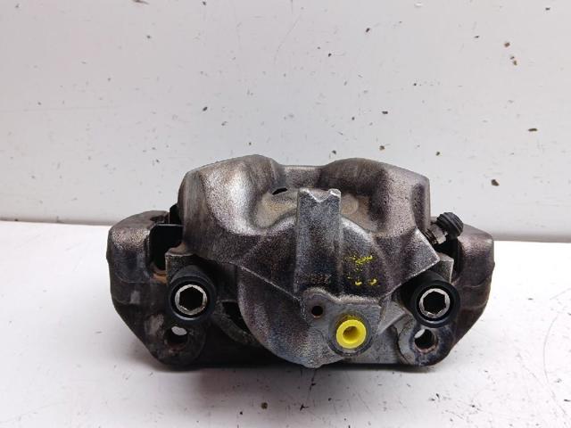 SU001A3126 TOYOTA Суппорт тормозной передний правый купить в Ужгород