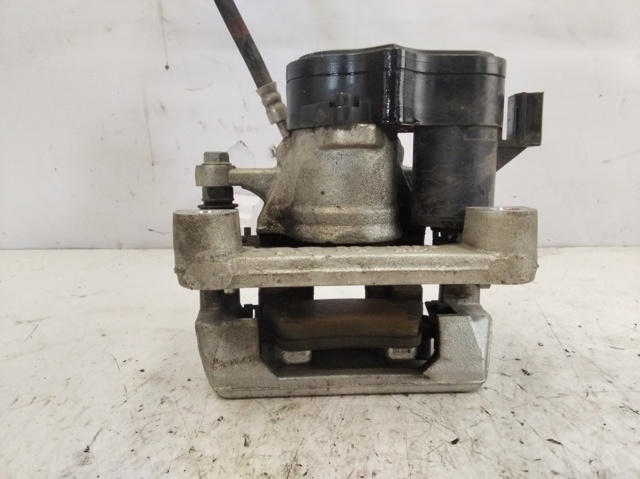 HYUNDAI T158237700 в наличии Ровно