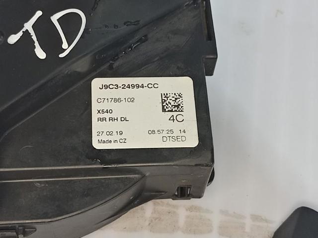 JAGUAR T2H17439 Замок двери задней правой в наличии Чернигов