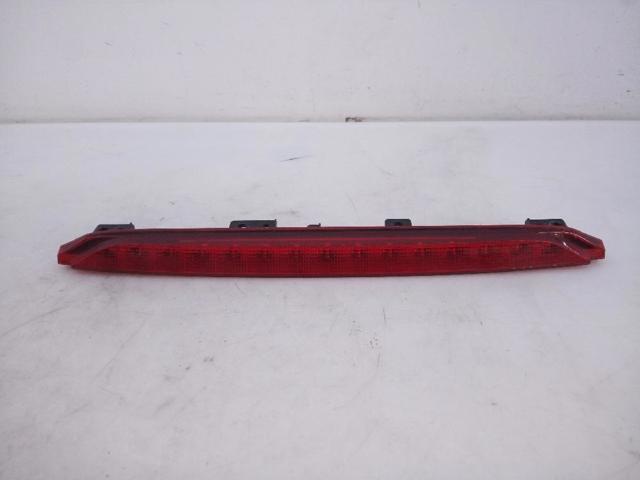 MAZDA TK4851580 Задний стоп в наличии Черкассы