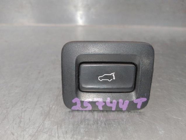 TK4866LR0 MAZDA Кнопка привода замка крышки багажника (двери 3/5-й (ляды) купить в Хмельницкий
