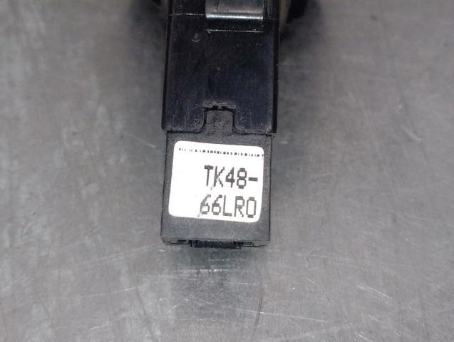 TK4866LR0 Кнопка привода замка крышки багажника (двери 3/5-й (ляды) купить Черновцы