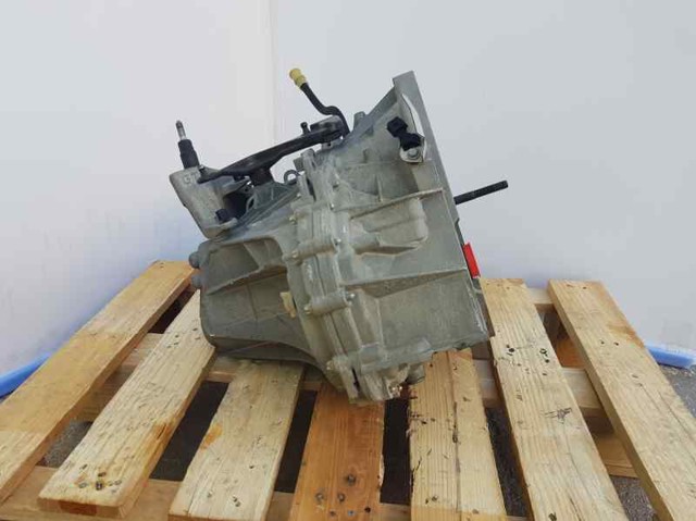 RENAULT TL4087 КПП в наличии Кривой Рог