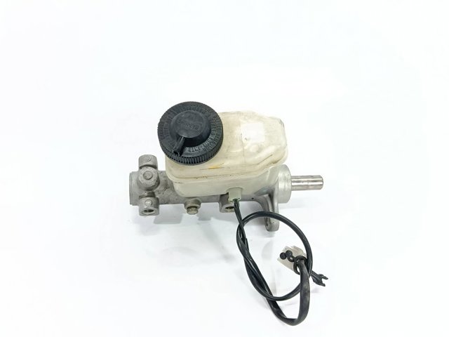 MAZDA UM8343400A Цилиндр тормозной главный в наличии Тернополь