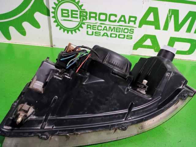 XBC000300 LAND ROVER Правая фара купить в Кривой Рог