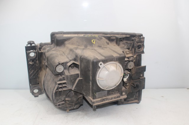LAND ROVER XBC001062 Фара правая в наличии Николаев