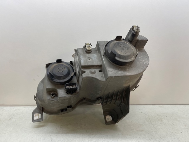 ROVER XBC103940 Фара правая в наличии Черкассы