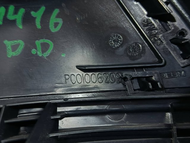 LAND ROVER XQN000130 в наличии Черновцы