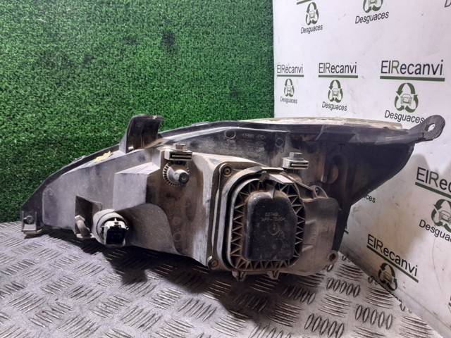 FORD XS4X13005 Правая фара в наличии Запорожье
