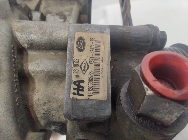 XS713A674BE Насос ГУР купить Ирпень