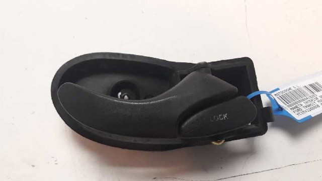 YC15V22600AB Ручка двери передней внутренняя правая купить Житомир