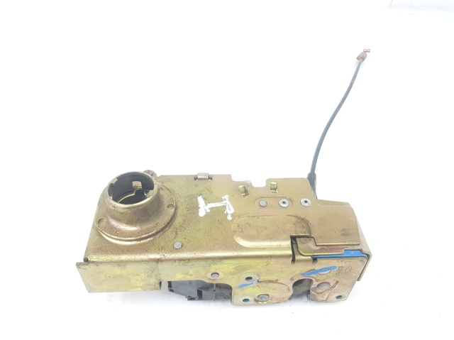 Fecho da porta dianteira esquerda YC1AV21813AH Ford