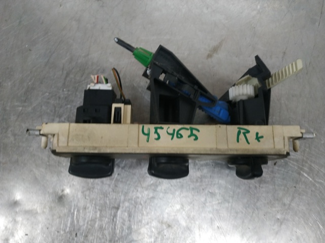 YC1H18D451A Блок управления режимами отопления/кондиционирования купить Кривой Рог
