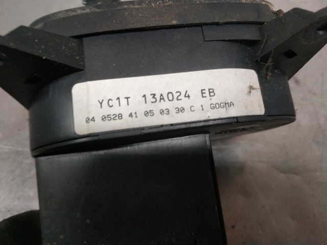 YC1T13A024EB Переключатель света фар на "торпедо" купить Ирпень