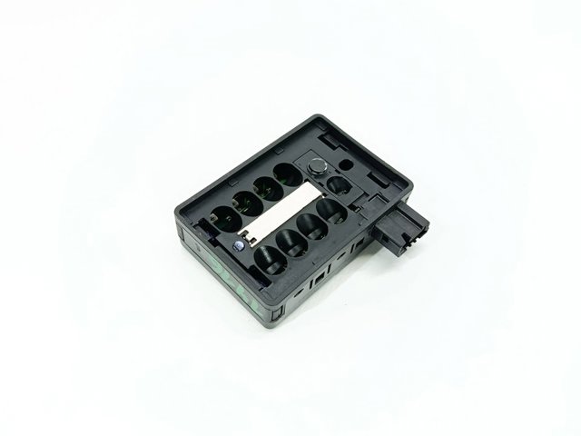 YDB500290 LAND ROVER Датчик дождя купить в Харьков