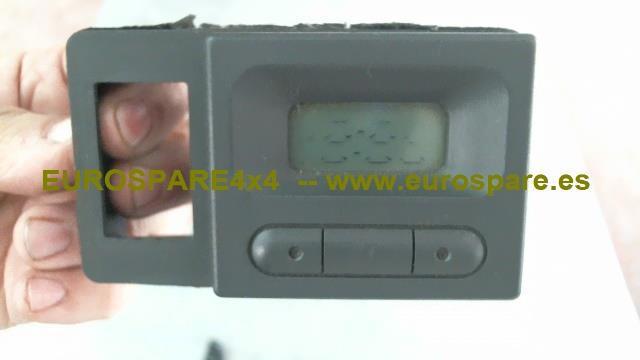 LAND ROVER YFB100500LNF Часы салонные в наличии Винница