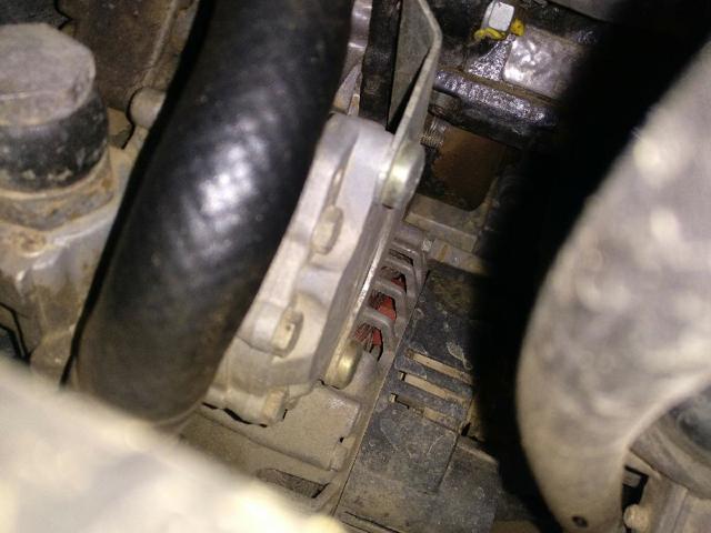 LAND ROVER YLE102500L Генератор в наличии Киев